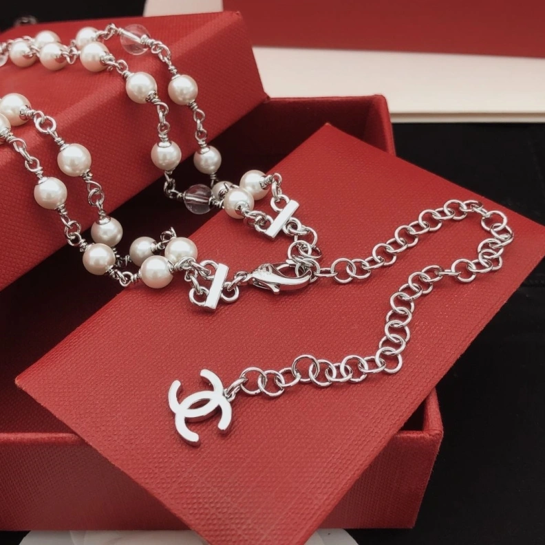 Trendsetting Chxnxl Necklaces 286631