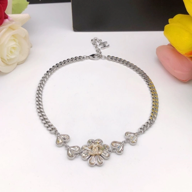 Breathable Chxnxl Necklaces 286634