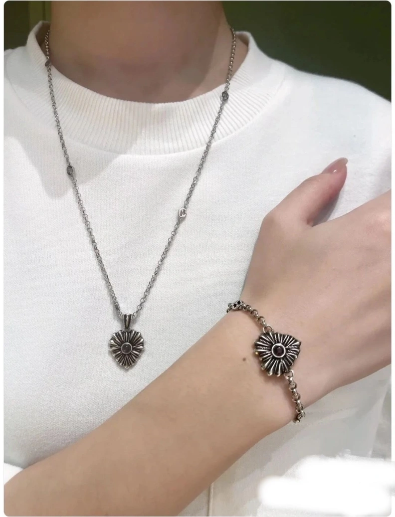 Breathable Gxccx Necklaces 303014