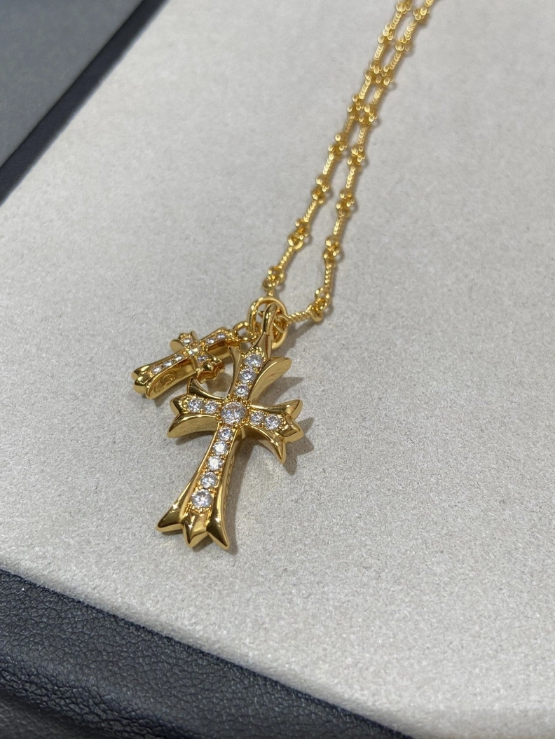 NewStyle Chrxmx Hxxrts Necklaces 297711