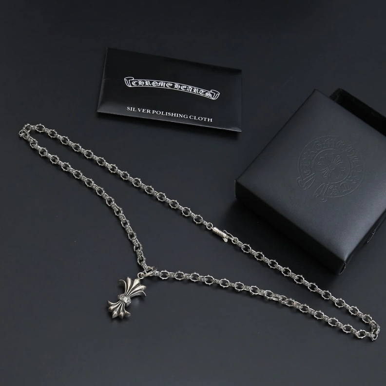 Chrxmx Hxxrts Necklaces EasyMatch 297704