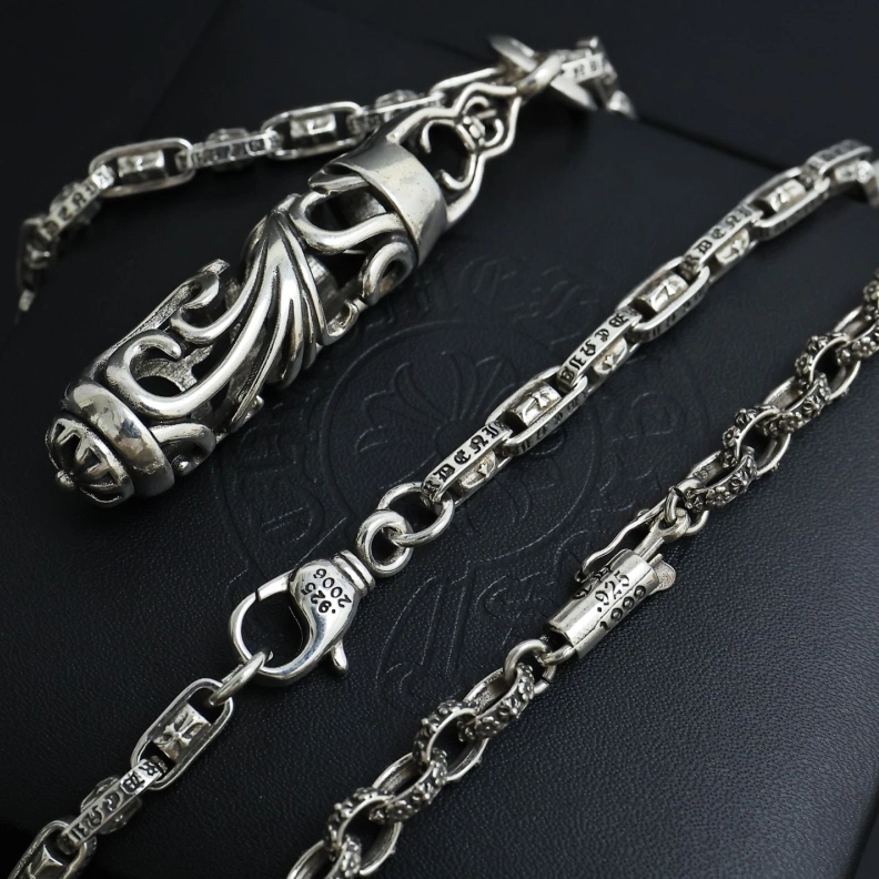 Chrxmx Hxxrts Necklaces Breathable 297699