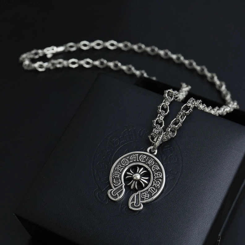 Comfortable Chrxmx Hxxrts Necklaces 297701