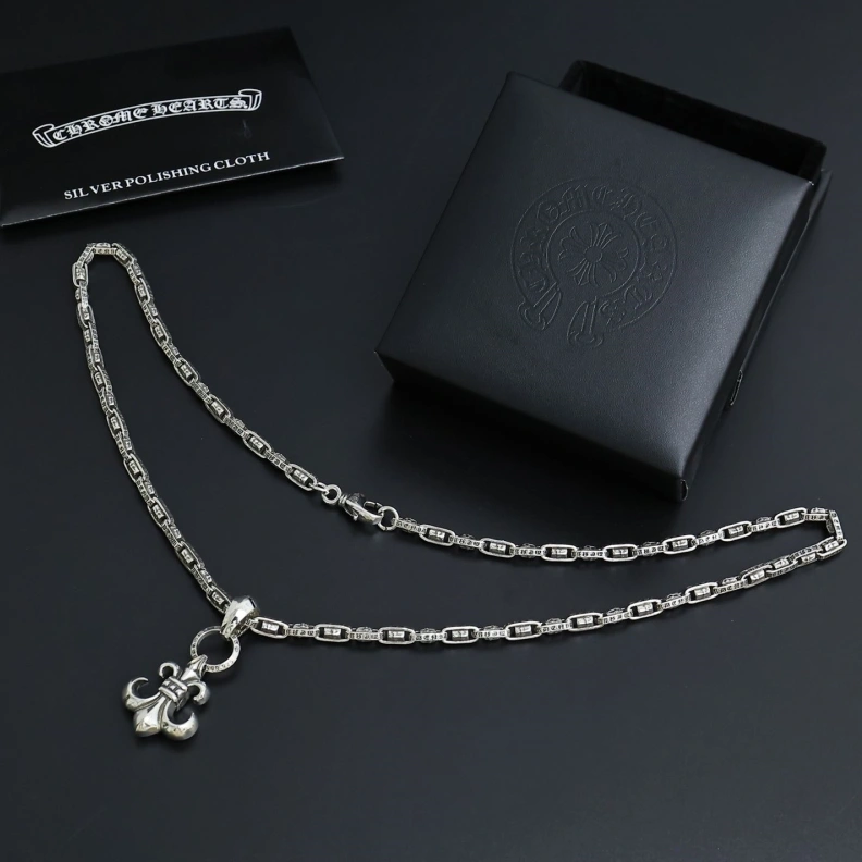Chrxmx Hxxrts Necklaces Classic 297698