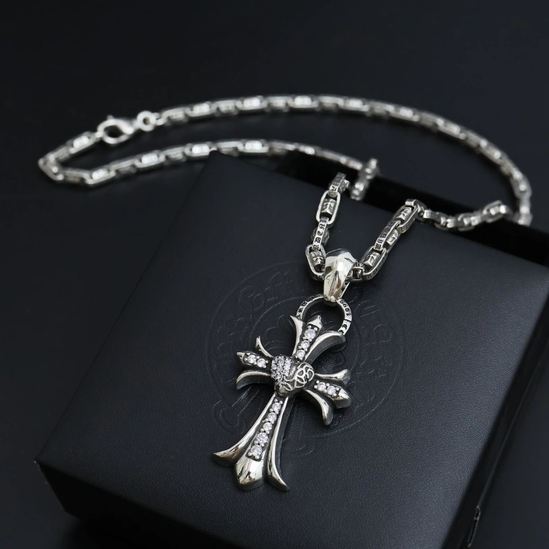 Sleek Chrxmx Hxxrts Necklaces 297702