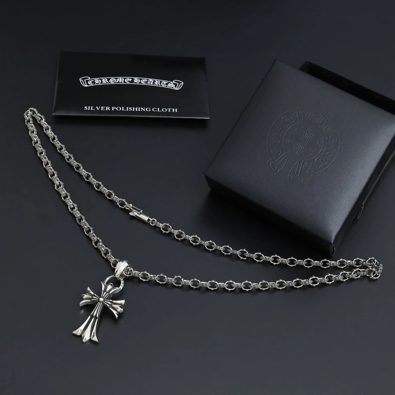 Sleek Chrxmx Hxxrts Necklaces 297702