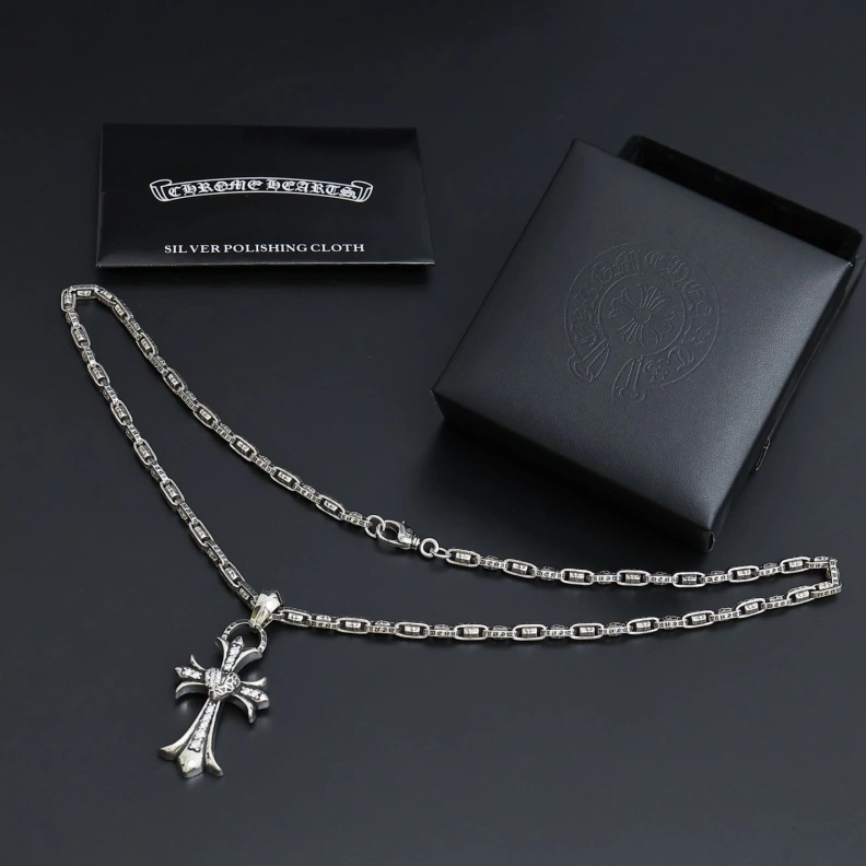 Sleek Chrxmx Hxxrts Necklaces 297702