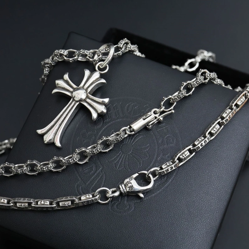 Unique Chrxmx Hxxrts Necklaces 297700