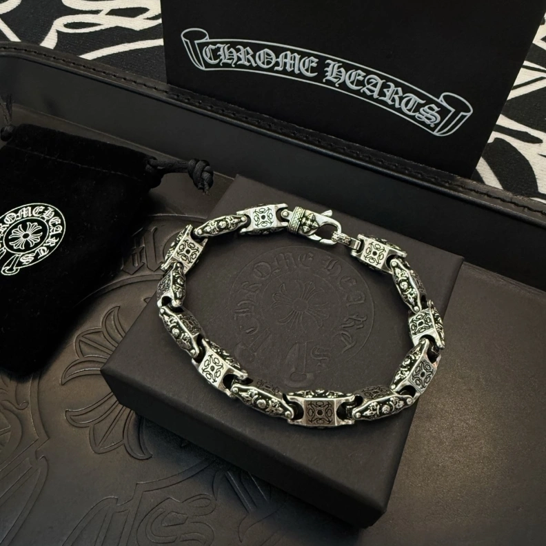 Durable Chrxmx Hxxrts Bracelets 298132