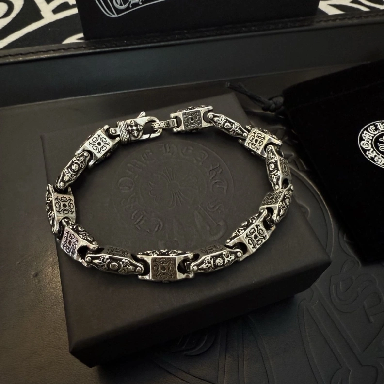 Durable Chrxmx Hxxrts Bracelets 298132