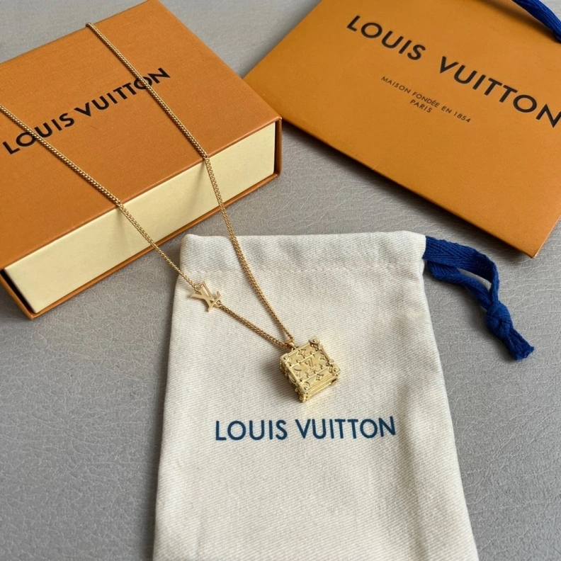 Practical LX Necklaces 309265