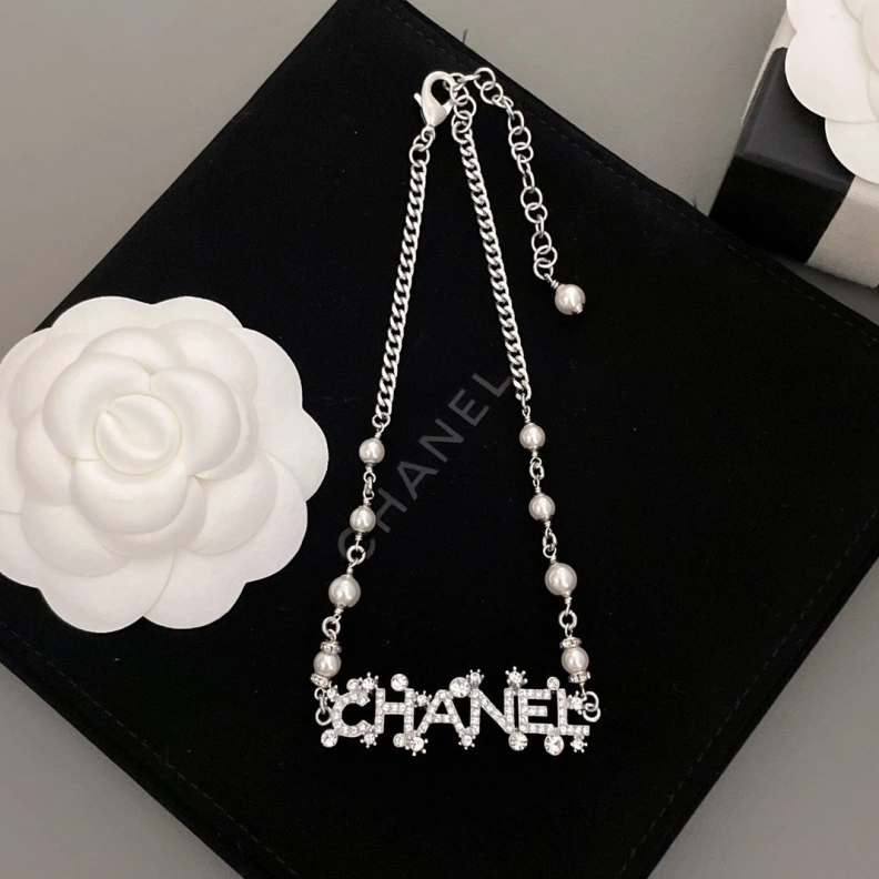 Bright Chxnxl Necklaces 286638
