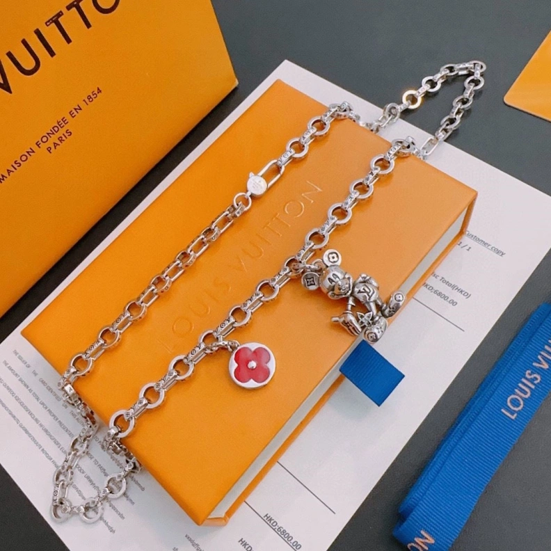 Durable LX Necklaces 309261