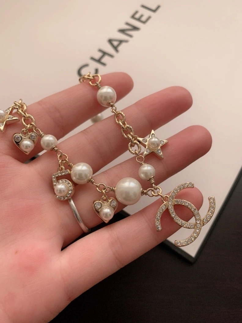 Vibrant Chxnxl Bracelets 287899