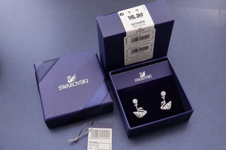 Swxrxvski Earrings Classic 314998