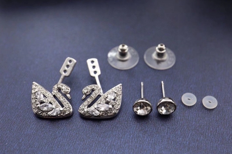Swxrxvski Earrings Classic 314998