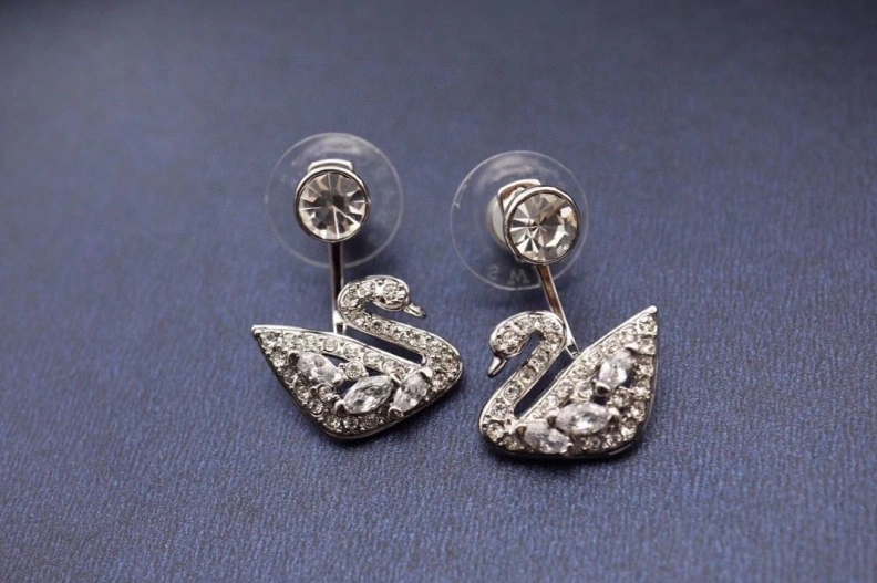 Swxrxvski Earrings Classic 314998