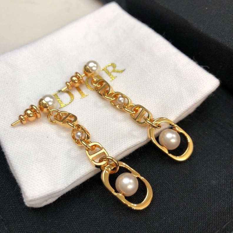 Christian Dxxr Earrings Resilient 294447