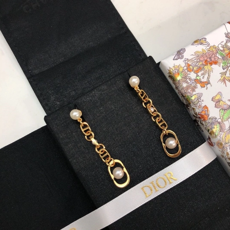 Christian Dxxr Earrings Resilient 294447