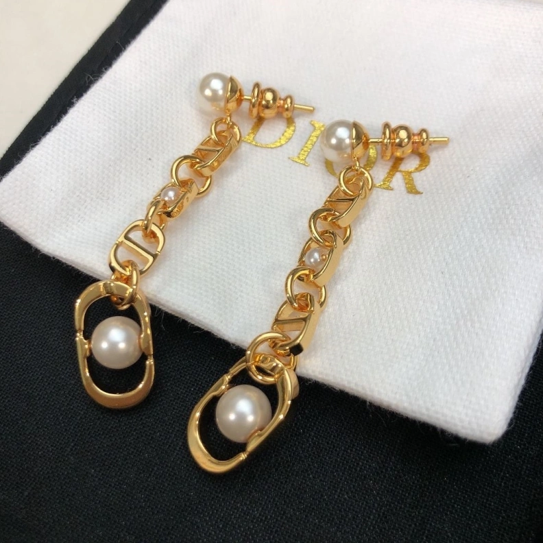 Christian Dxxr Earrings Resilient 294447