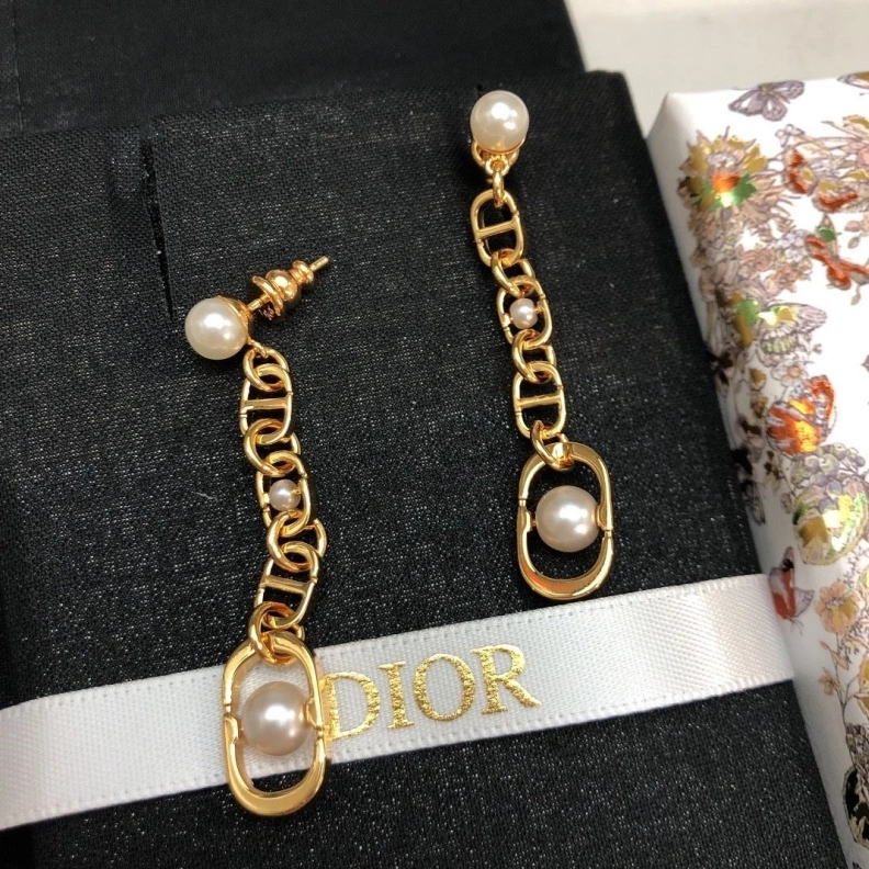 Christian Dxxr Earrings Resilient 294447