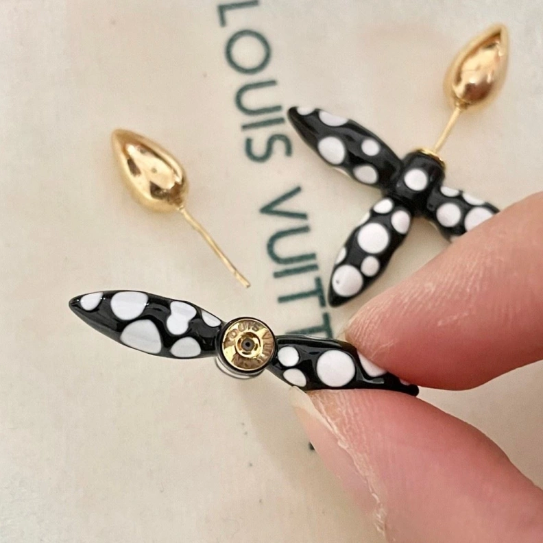 LX Earrings Fashionable 309426