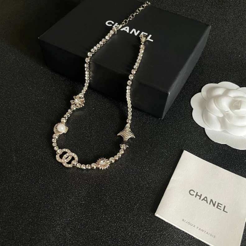 Bold Chxnxl Necklaces 286641