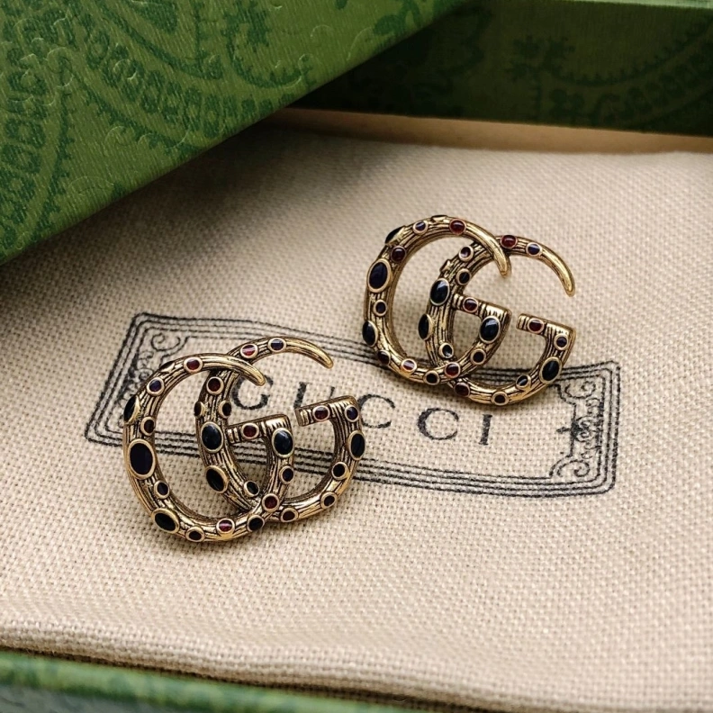 Elegant Gxccx Earrings 303154