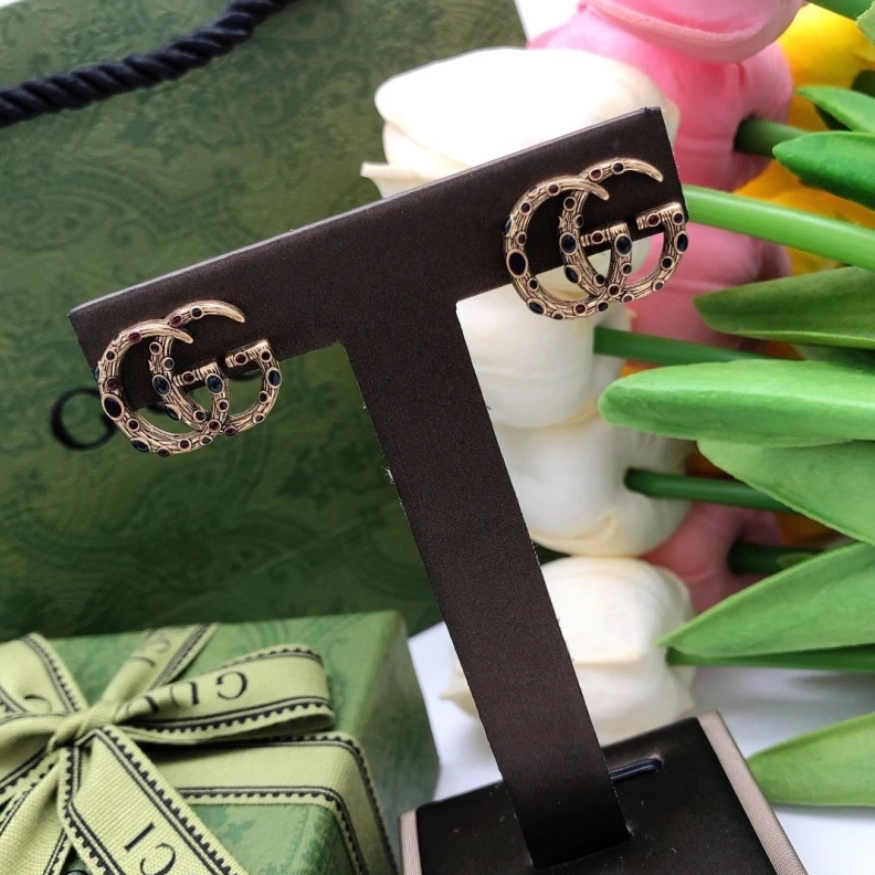 Elegant Gxccx Earrings 303154