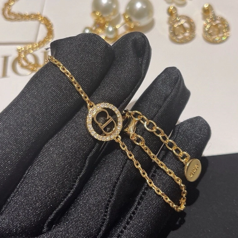 Christian Dxxr Necklaces Classic 294352