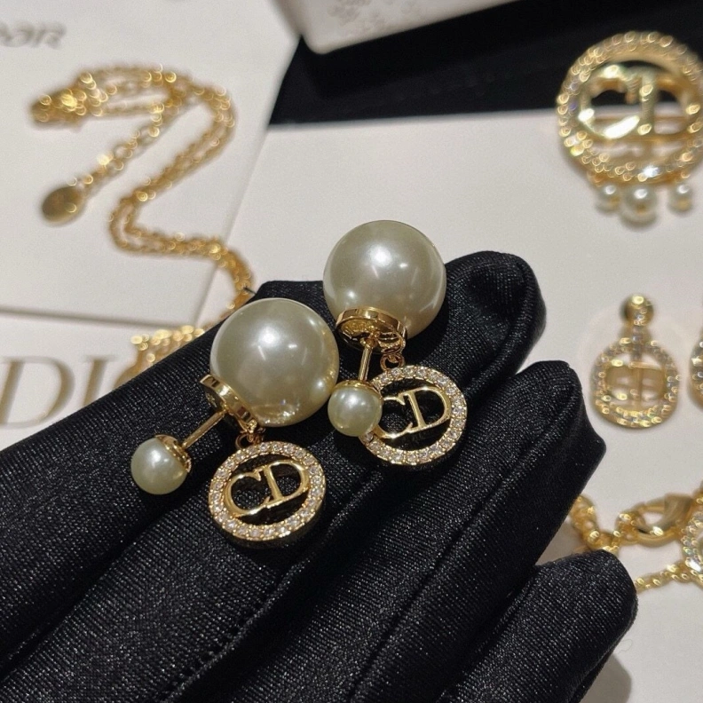 Christian Dxxr Necklaces Classic 294352