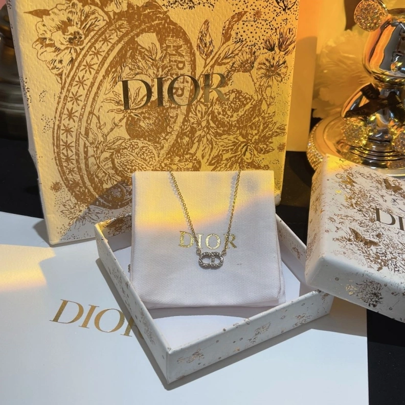 EyeCatching Christian Dxxr Necklaces 294351