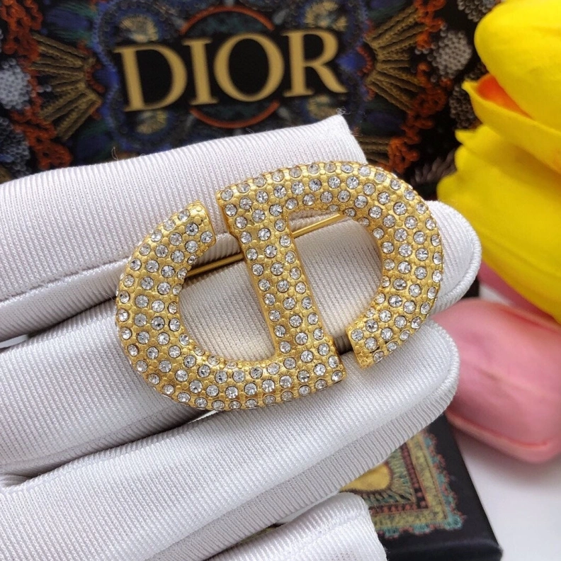 Christian Dxxr Brooches Comfortable 294582