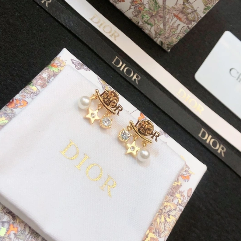Christian Dxxr Earrings Resilient 294449