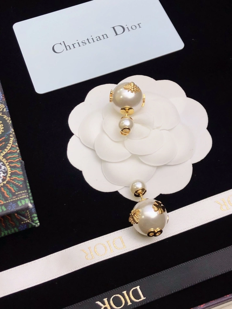 Refined Christian Dxxr Earrings 294448