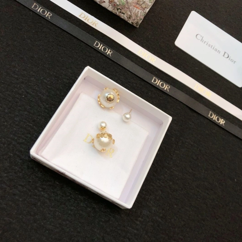 Christian Dxxr Earrings SmartChoice 294444