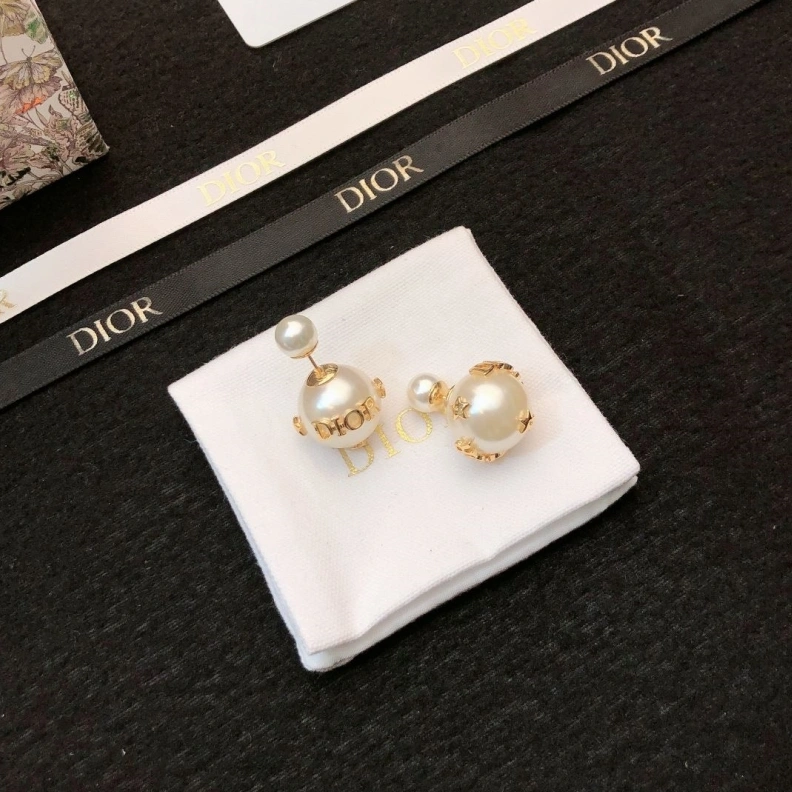 Christian Dxxr Earrings SmartChoice 294444