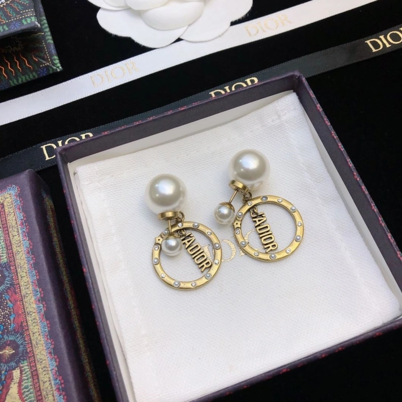 EyeCatching Christian Dxxr Earrings 294440