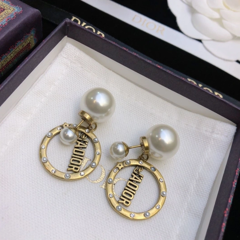 EyeCatching Christian Dxxr Earrings 294440