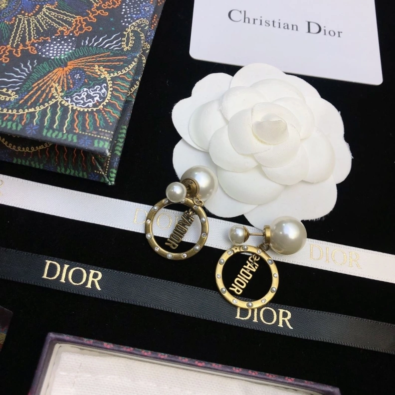 EyeCatching Christian Dxxr Earrings 294440