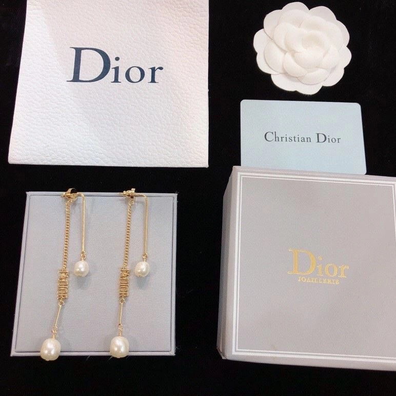 Reliable Christian Dxxr Earrings 294439