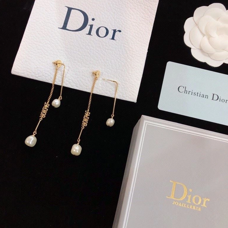 Reliable Christian Dxxr Earrings 294439