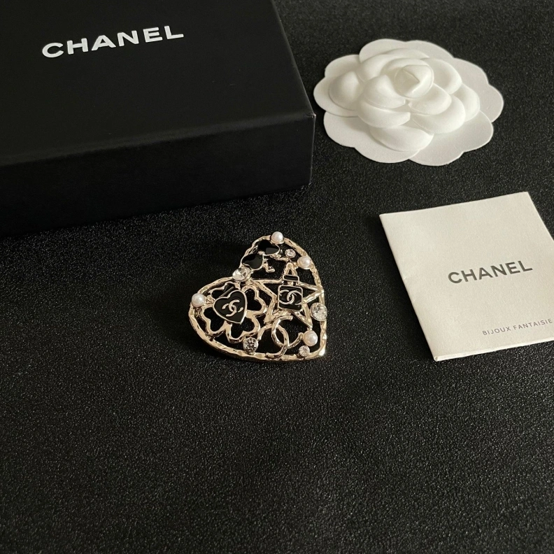 Affordable Chxnxl Brooches 287751