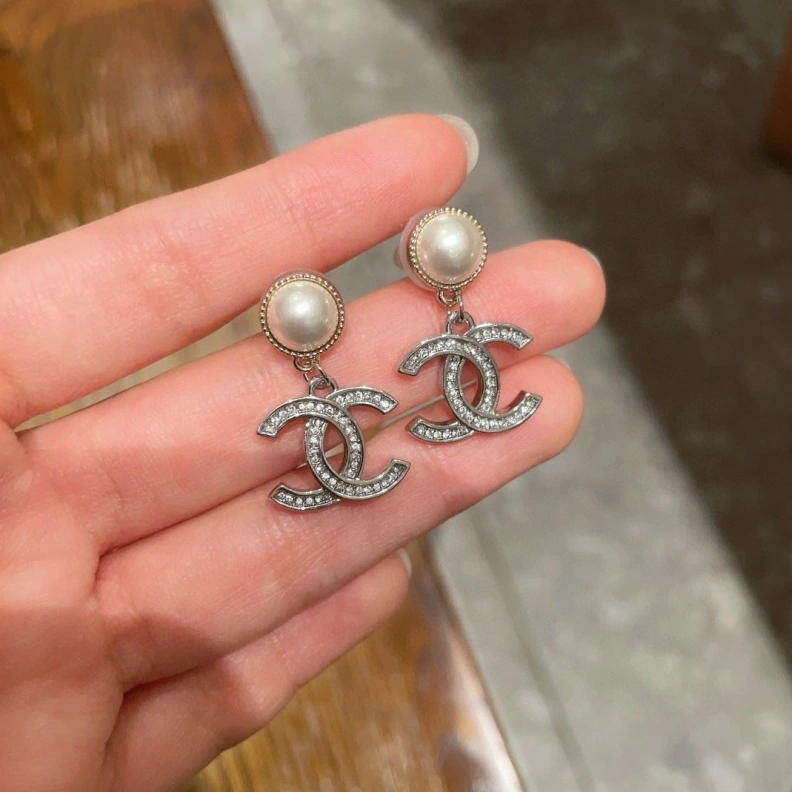 Chxnxl Earrings Practical 287087