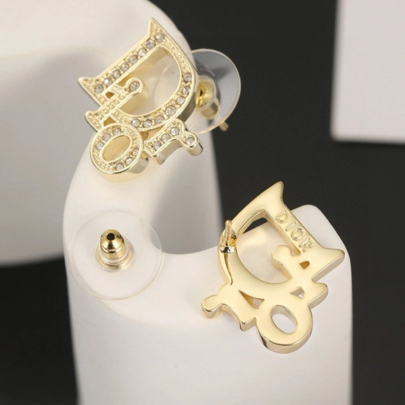 HighQuality Christian Dxxr Earrings 294436