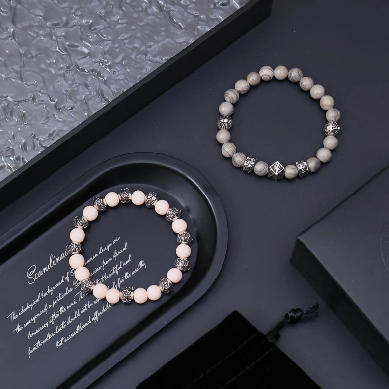 Fashionable Chrxmx Hxxrts Bracelets 298133