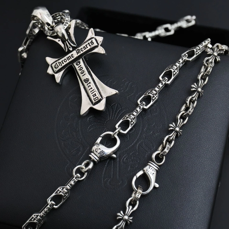 Popular Chrxmx Hxxrts Necklaces 297686