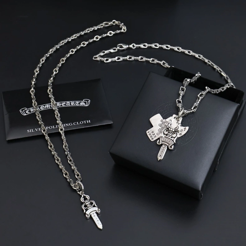 Chrxmx Hxxrts Necklaces DailyWear 297682