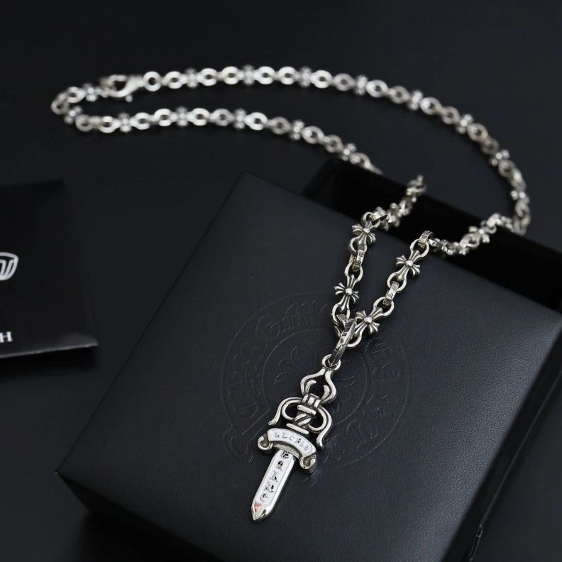 Chrxmx Hxxrts Necklaces DailyWear 297682