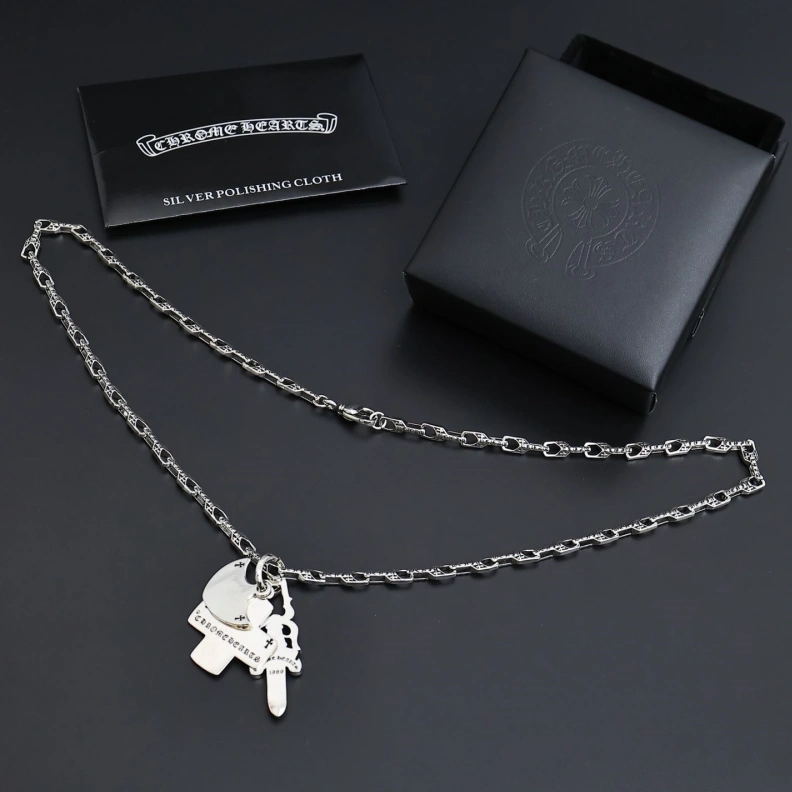 Chrxmx Hxxrts Necklaces DailyWear 297682